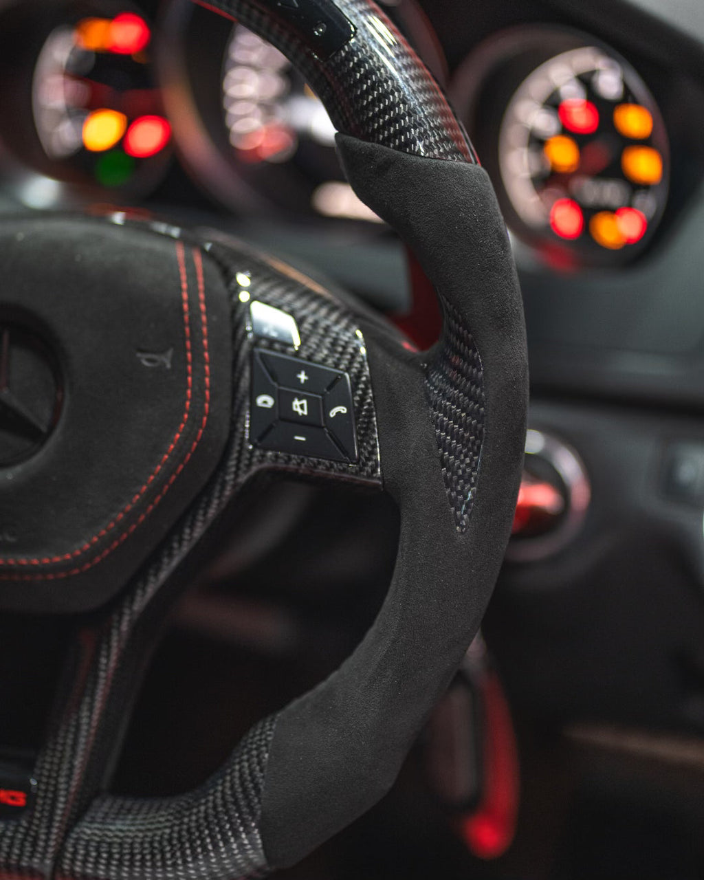 Mercedes W204 C,E Class Carbon Fibre LED Steering Wheel — Addison Auto Retrofits