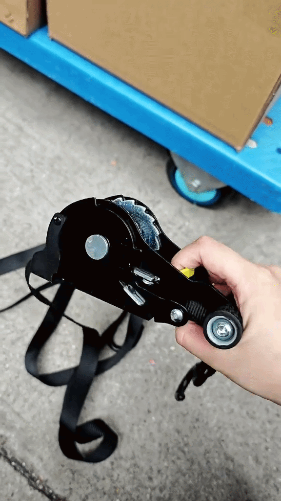 PACK IT AWAY IN SECONDS.